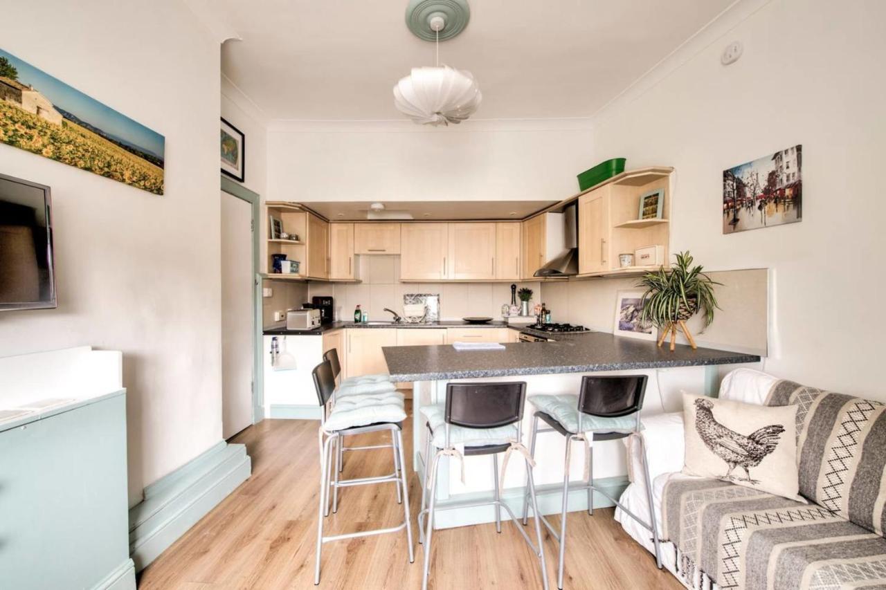 Guestready - Cosy Home 5 Minutes From Waverley! Edinburgh Kültér fotó