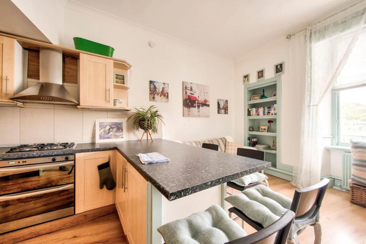 Guestready - Cosy Home 5 Minutes From Waverley! Edinburgh Kültér fotó