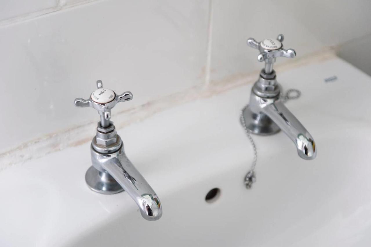 Guestready - Cosy Home 5 Minutes From Waverley! Edinburgh Kültér fotó