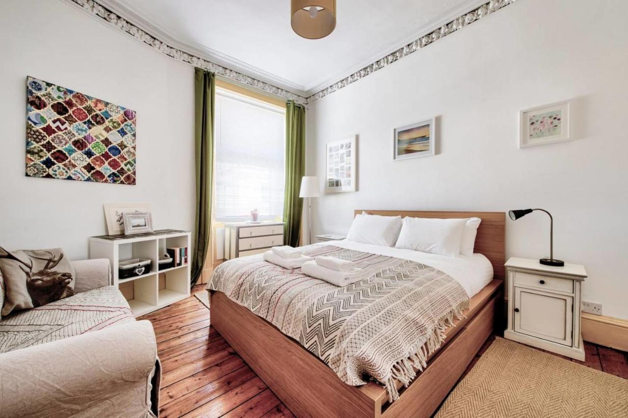 Guestready - Cosy Home 5 Minutes From Waverley! Edinburgh Kültér fotó